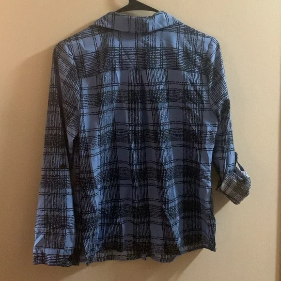 Women’s top - Picture 3 of 3